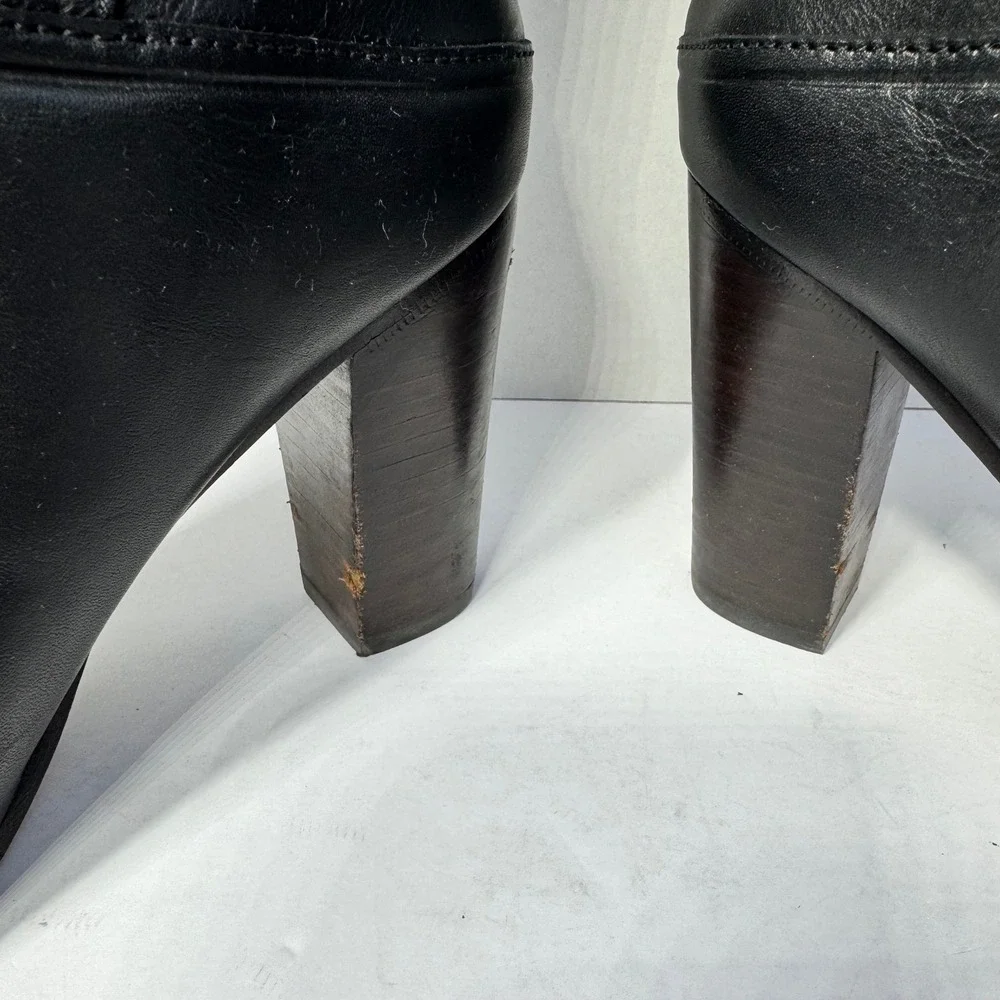 Coach Therese Black Leather Knee High Boots Gold Zip Tassel Block Heel Size 7.5B